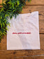 T-shirt ricamata "Siamo Pazzi Arrendetevi"